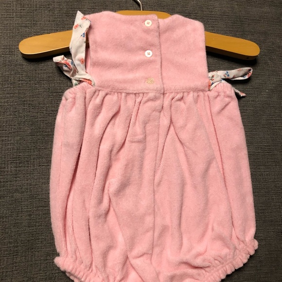 Like NEW, Ralph Lauren romper, size 3 m - Picture 6 of 6